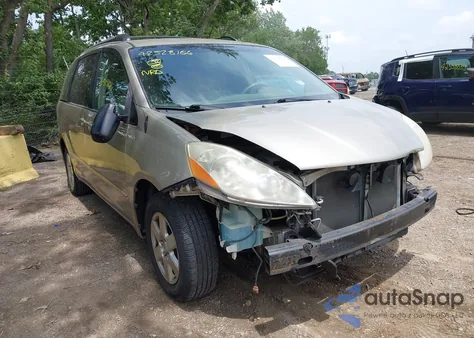 2008 Toyota Sienna Le from USA, damaged, VIN 5TDZK23C58S127015